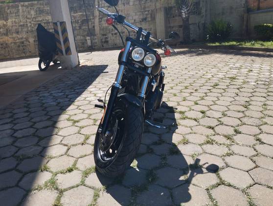 HARLEY-DAVIDSON DYNA FAT BOB 